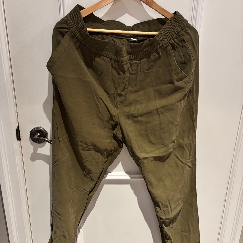 Khaki Chinos